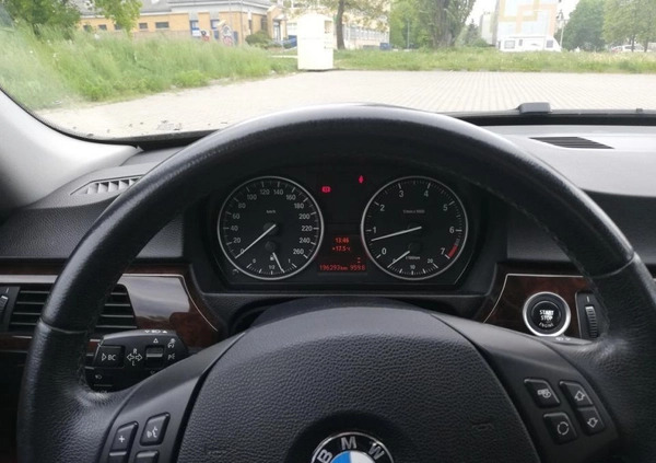 BMW Seria 3 cena 25700 przebieg: 225000, rok produkcji 2009 z Łódź małe 137